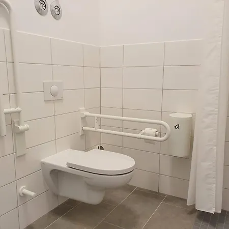 Hogulu - Rollstuhlfreundliches App 24 *